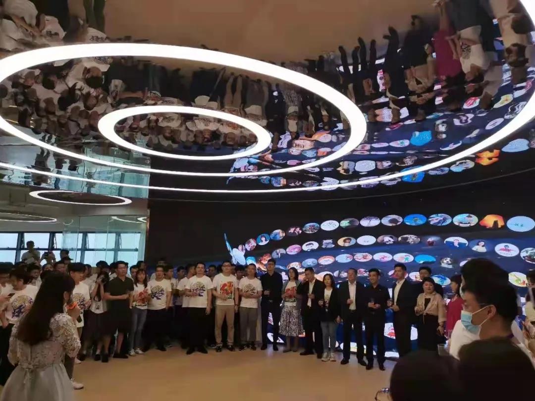 华世界|贝博艾佛森显示强势打造数字化商业时代